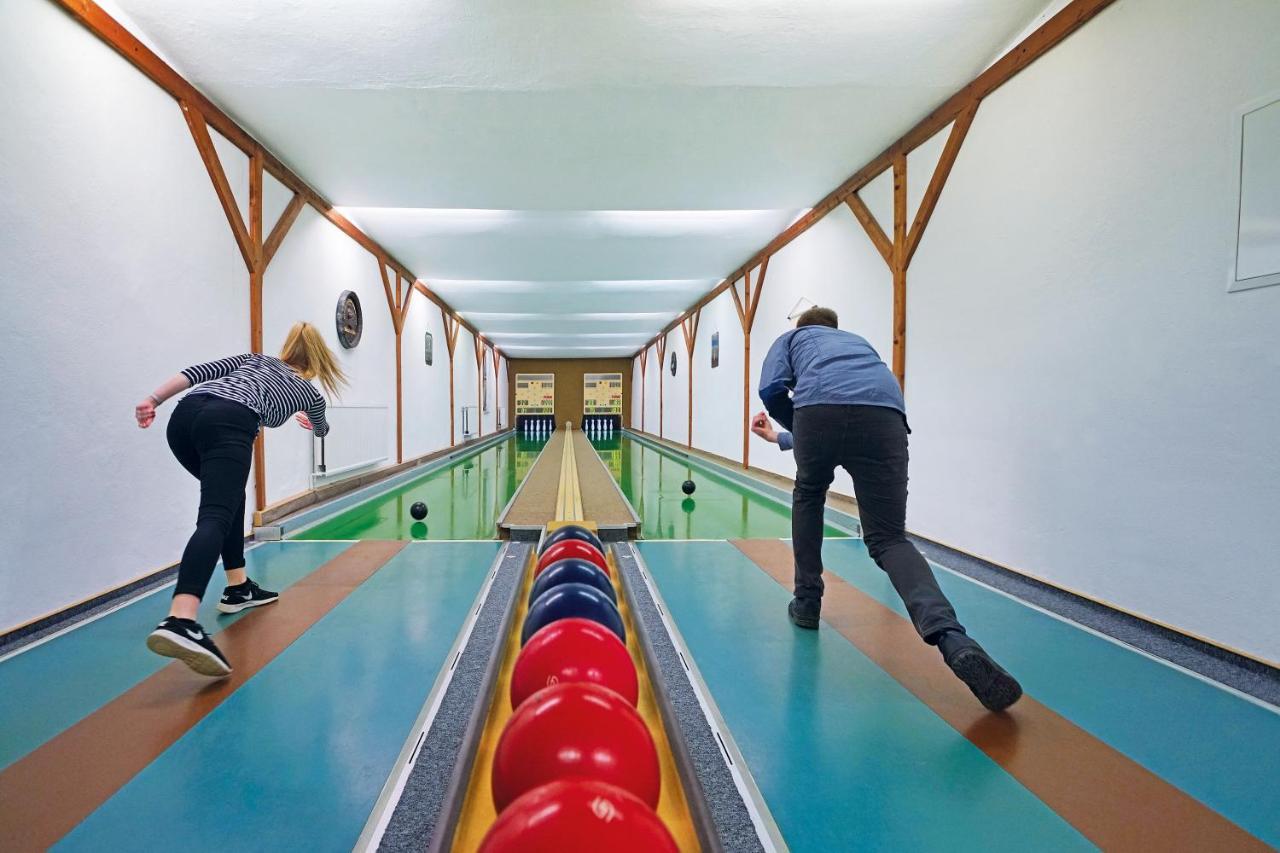 Hotel Gasthof Zum Walfisch Klingenthal Buitenkant foto