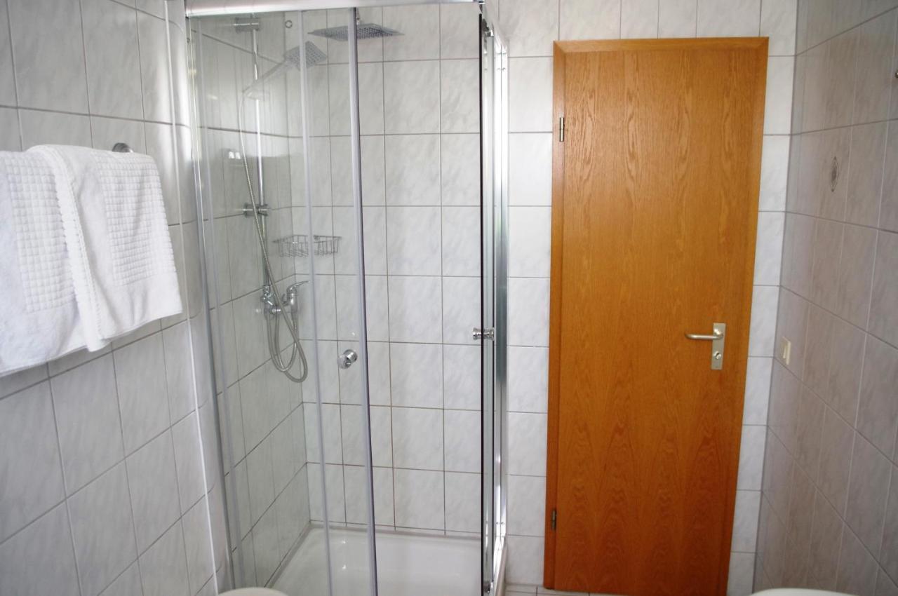 Hotel Gasthof Zum Walfisch Klingenthal Buitenkant foto