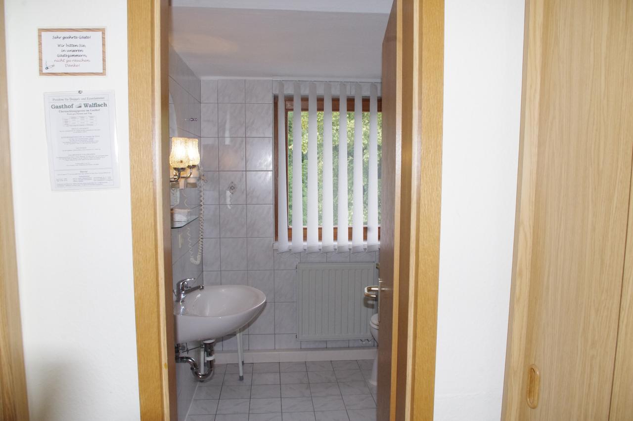 Hotel Gasthof Zum Walfisch Klingenthal Buitenkant foto